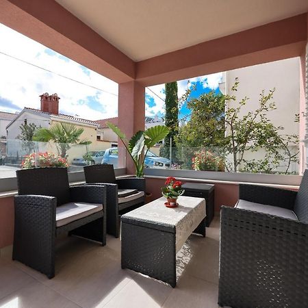 Apartment Puntamika Villa De Rosa - Ground Floor Zadar Exterior photo